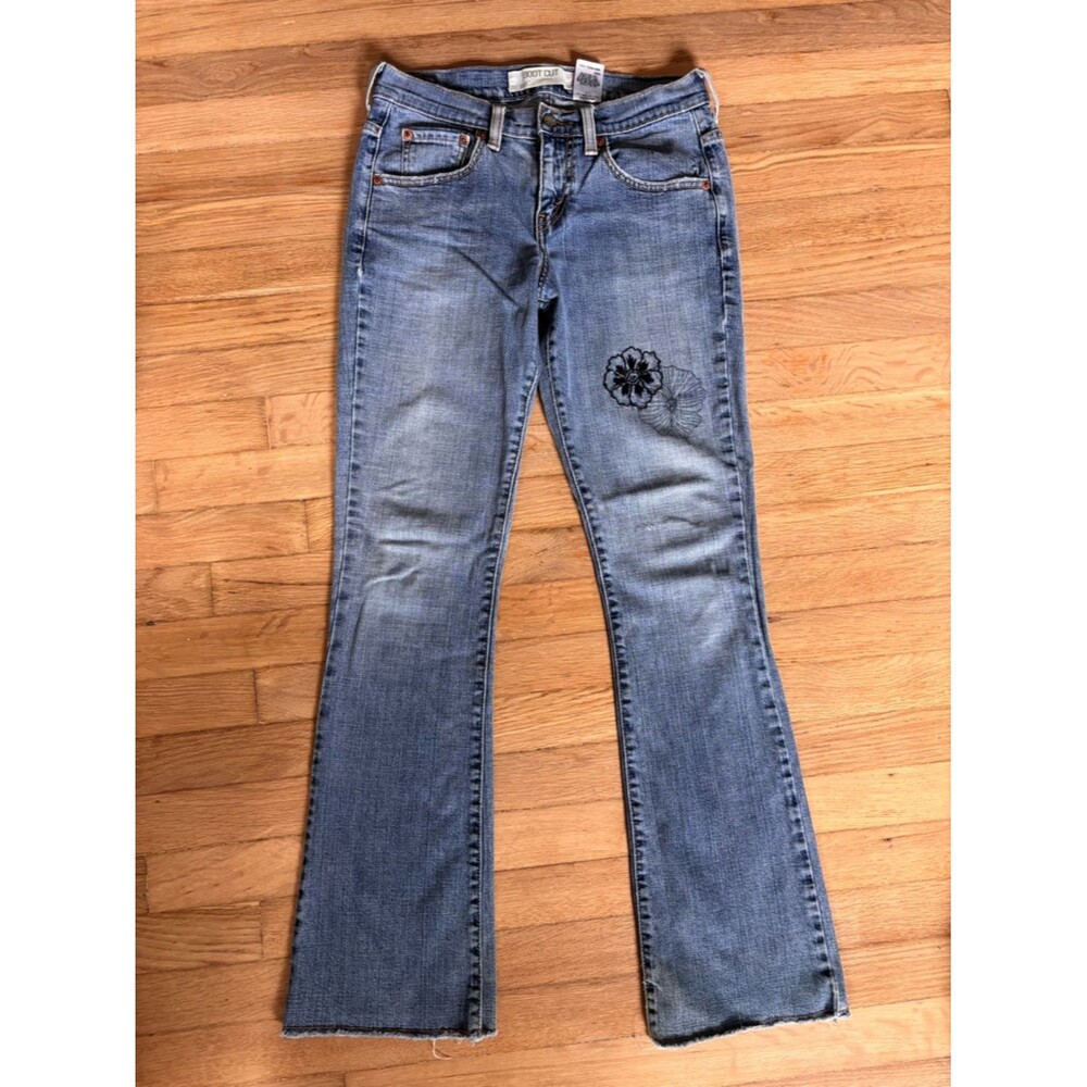 Vintage 4M Levi’s Boot Cut Light Wash Embroidered Floral Jeans